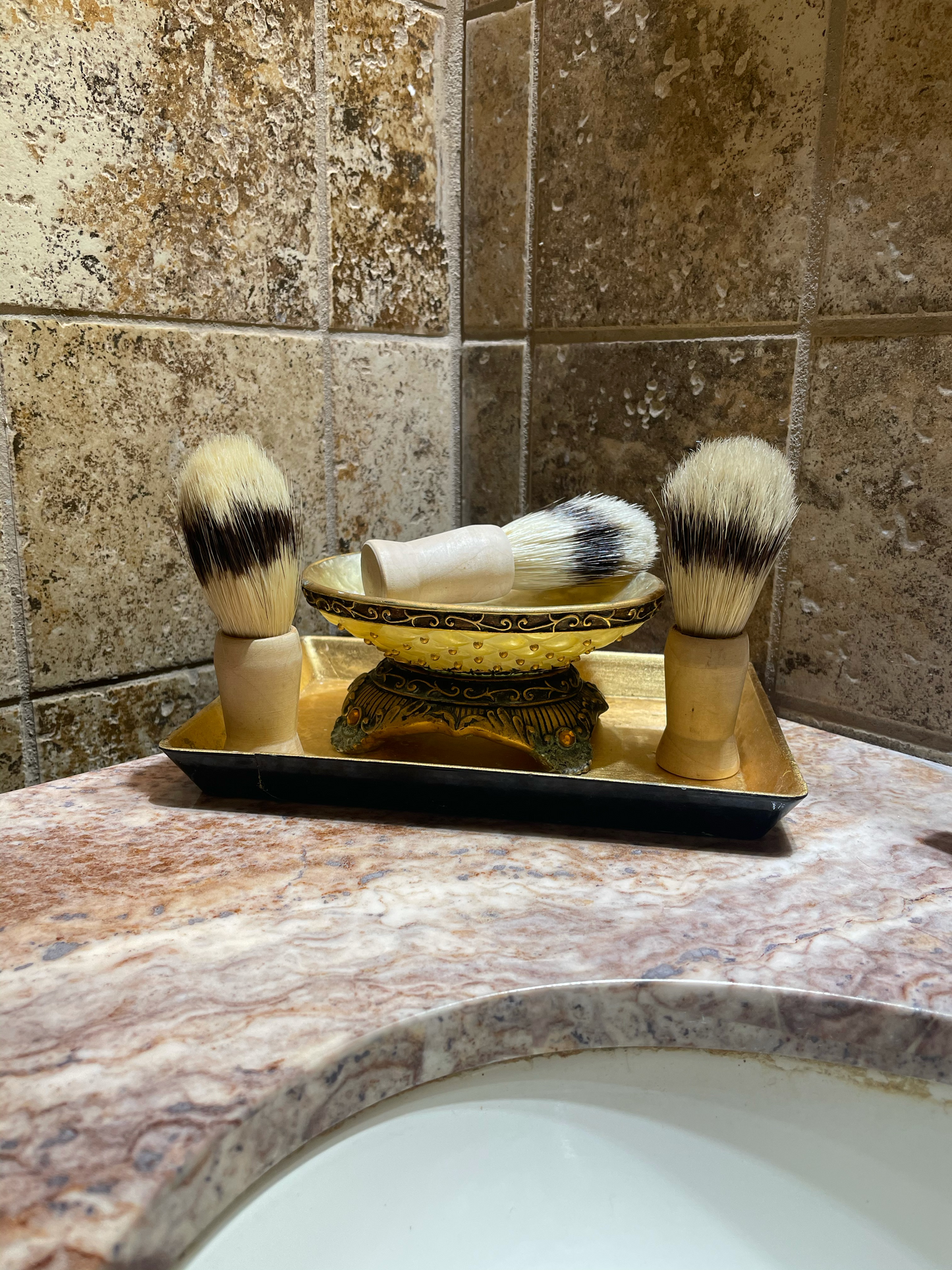 Gentleman's Shaving Brush ( Buy 1 take 1 or Buy 2 Take 1 free) ! Boar's Hair Bristles for a Close Shave #G226